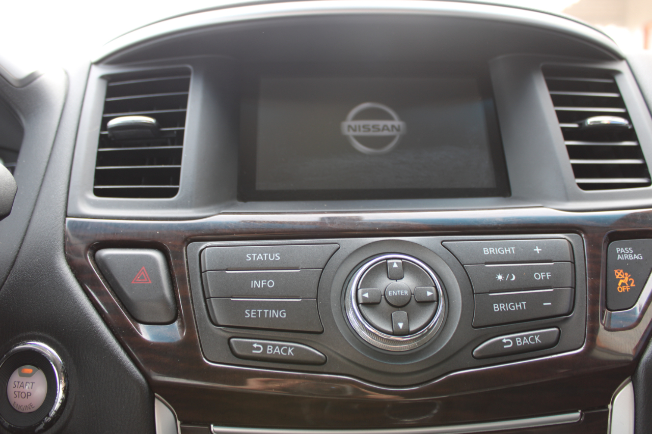 Nissan Pathfinder  2013