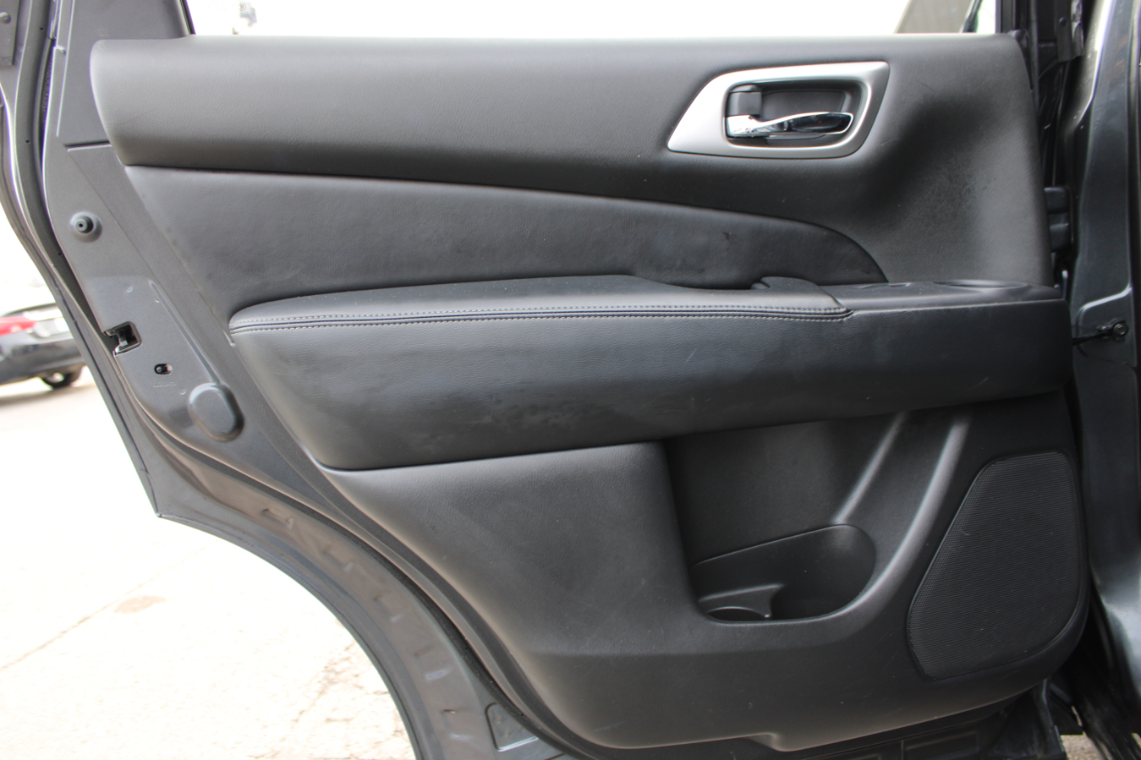 Nissan Pathfinder  2013