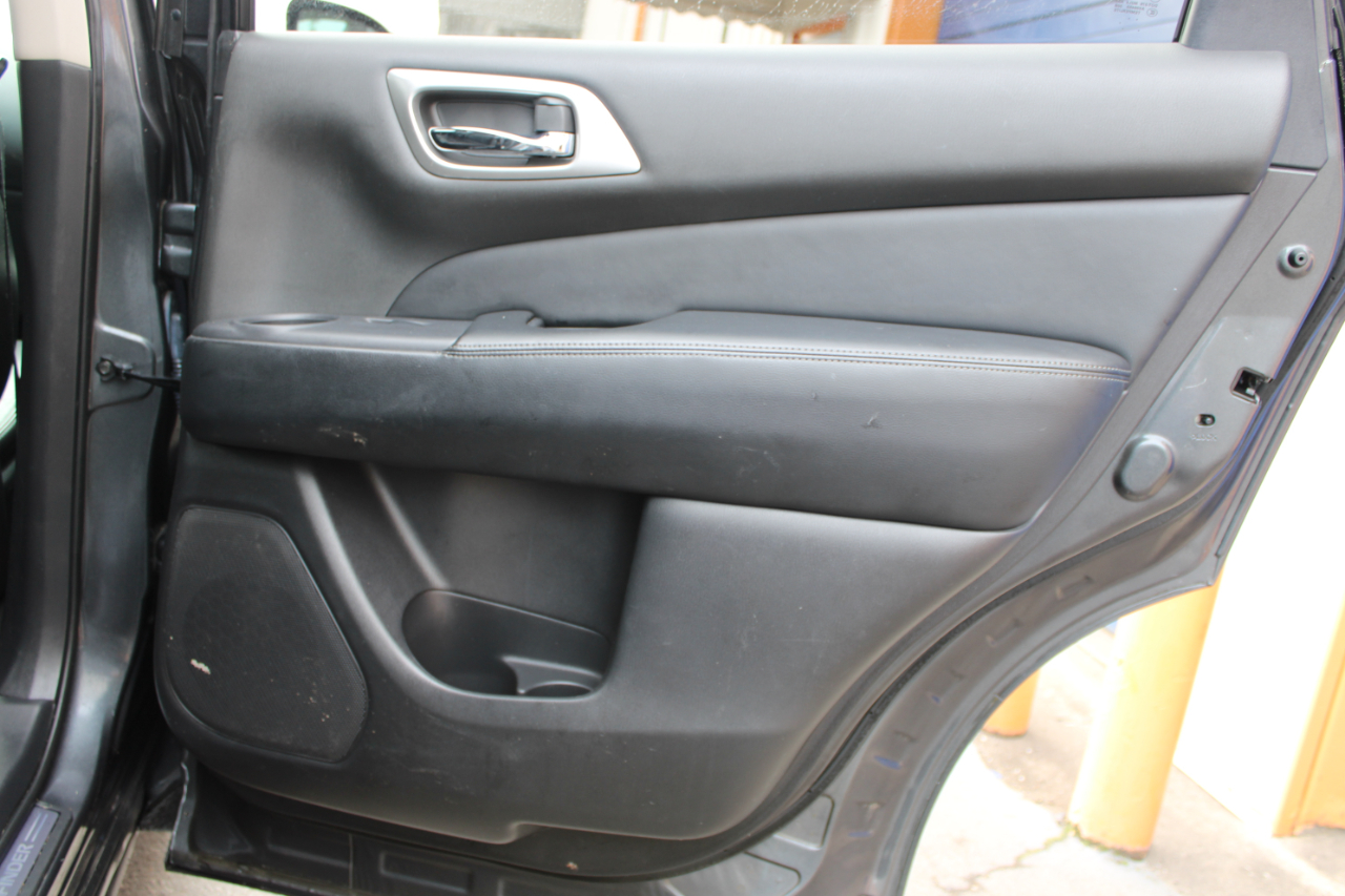 Nissan Pathfinder  2013