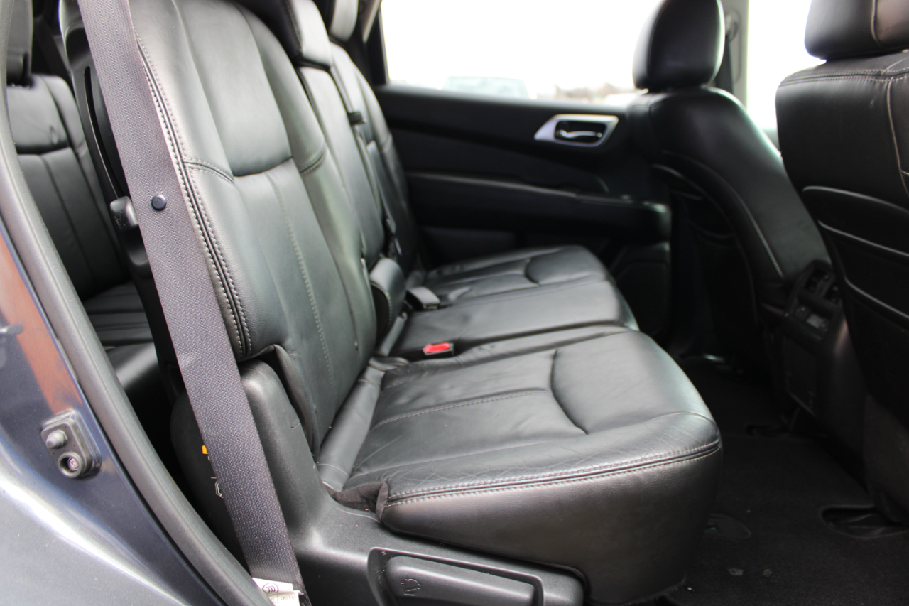 Nissan Pathfinder  2013