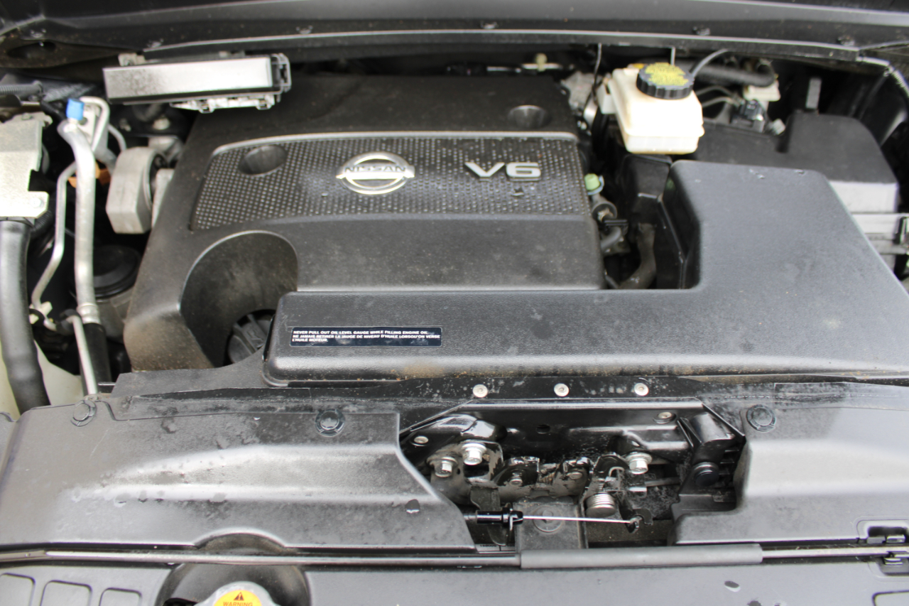 Nissan Pathfinder  2013