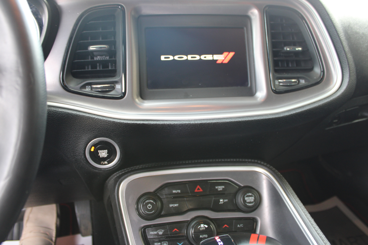 Dodge Challenger SXT 2019