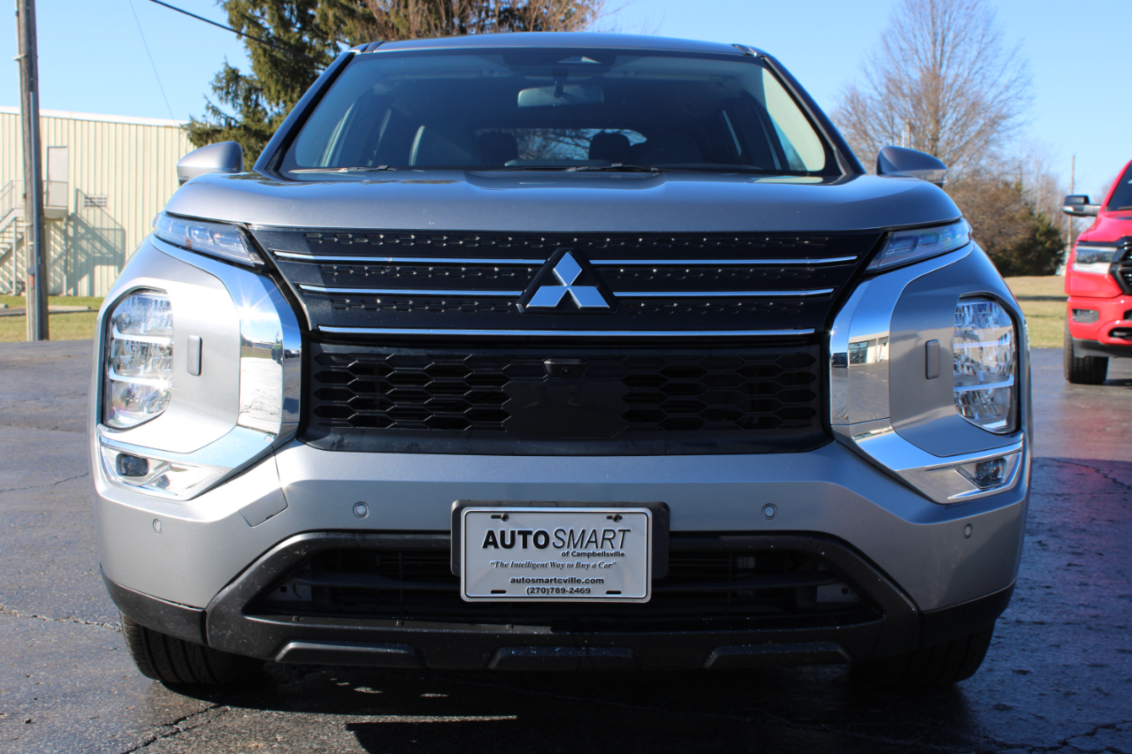 Mitsubishi Outlander  2024