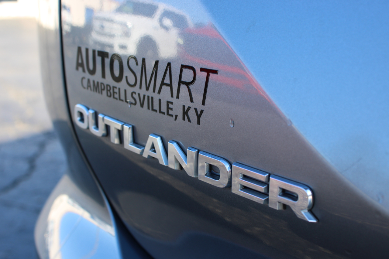 Mitsubishi Outlander  2024