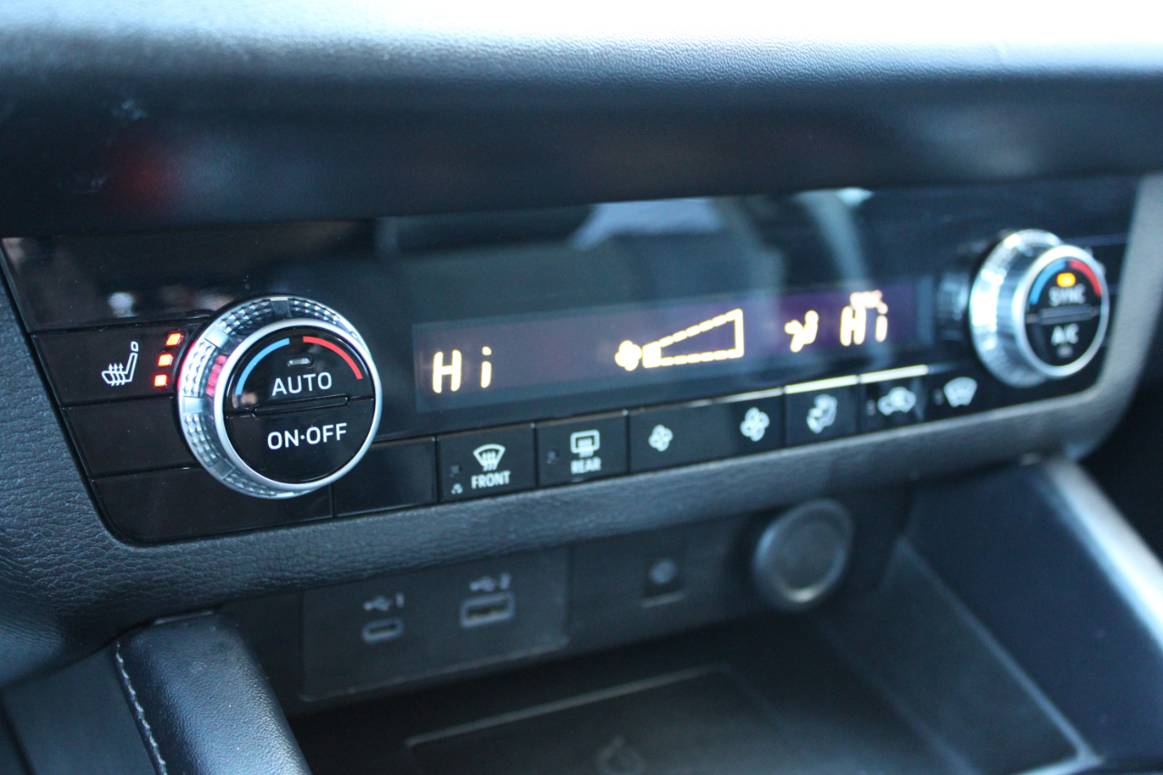 Mitsubishi Outlander  2024