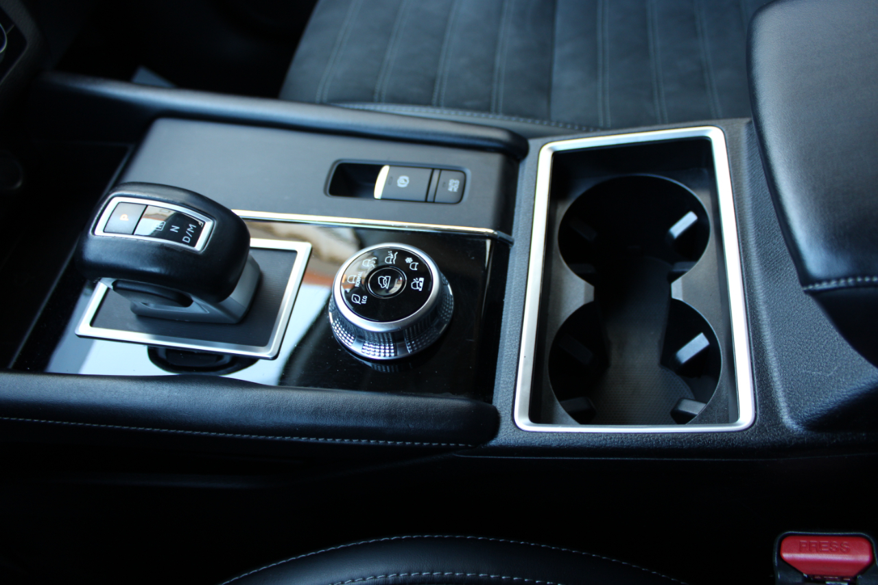 Mitsubishi Outlander  2024