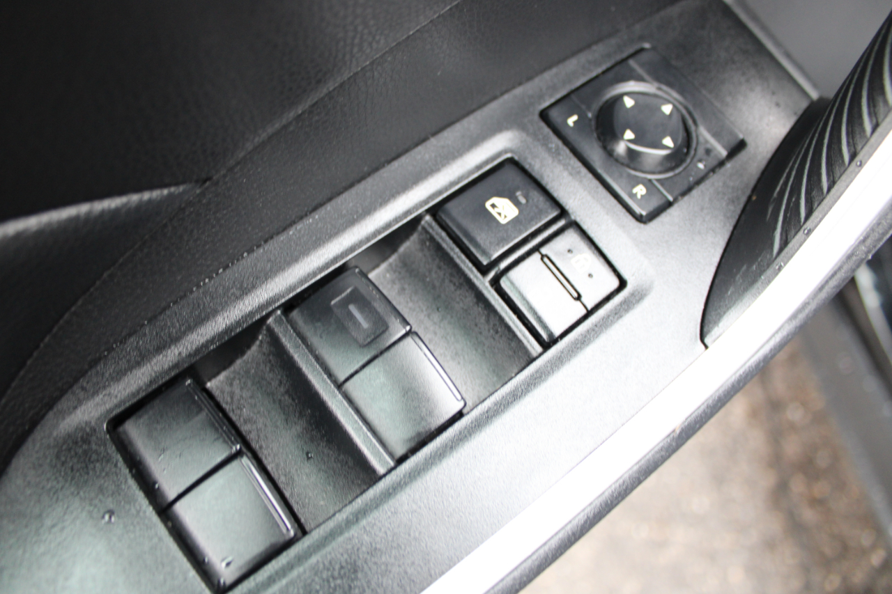 Toyota RAV4 LE AWD 2024