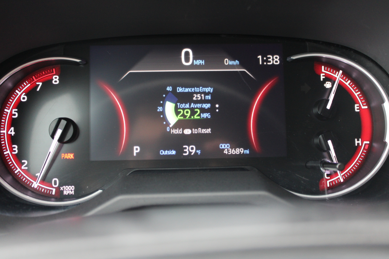 Toyota RAV4 LE AWD 2024