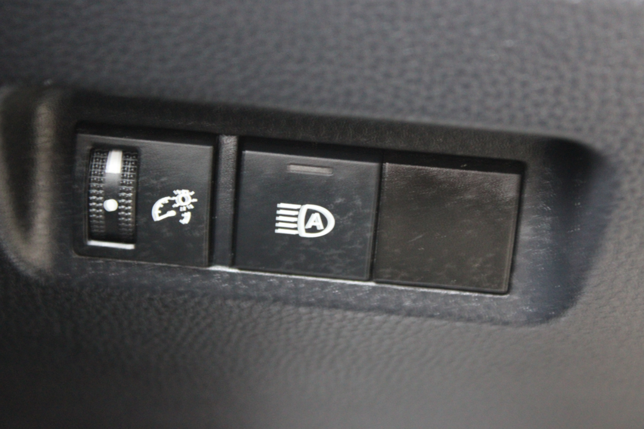 Toyota RAV4 LE AWD 2024