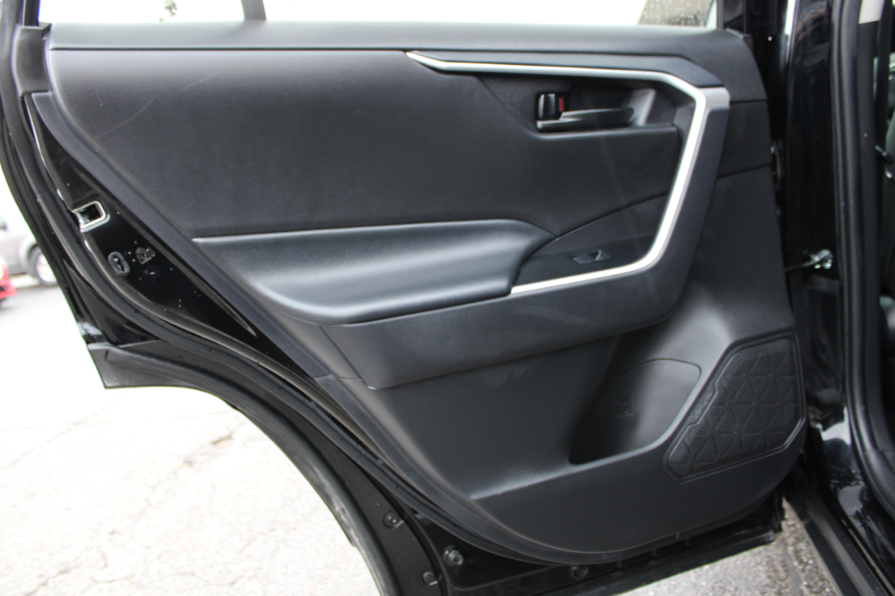 Toyota RAV4 LE AWD 2024