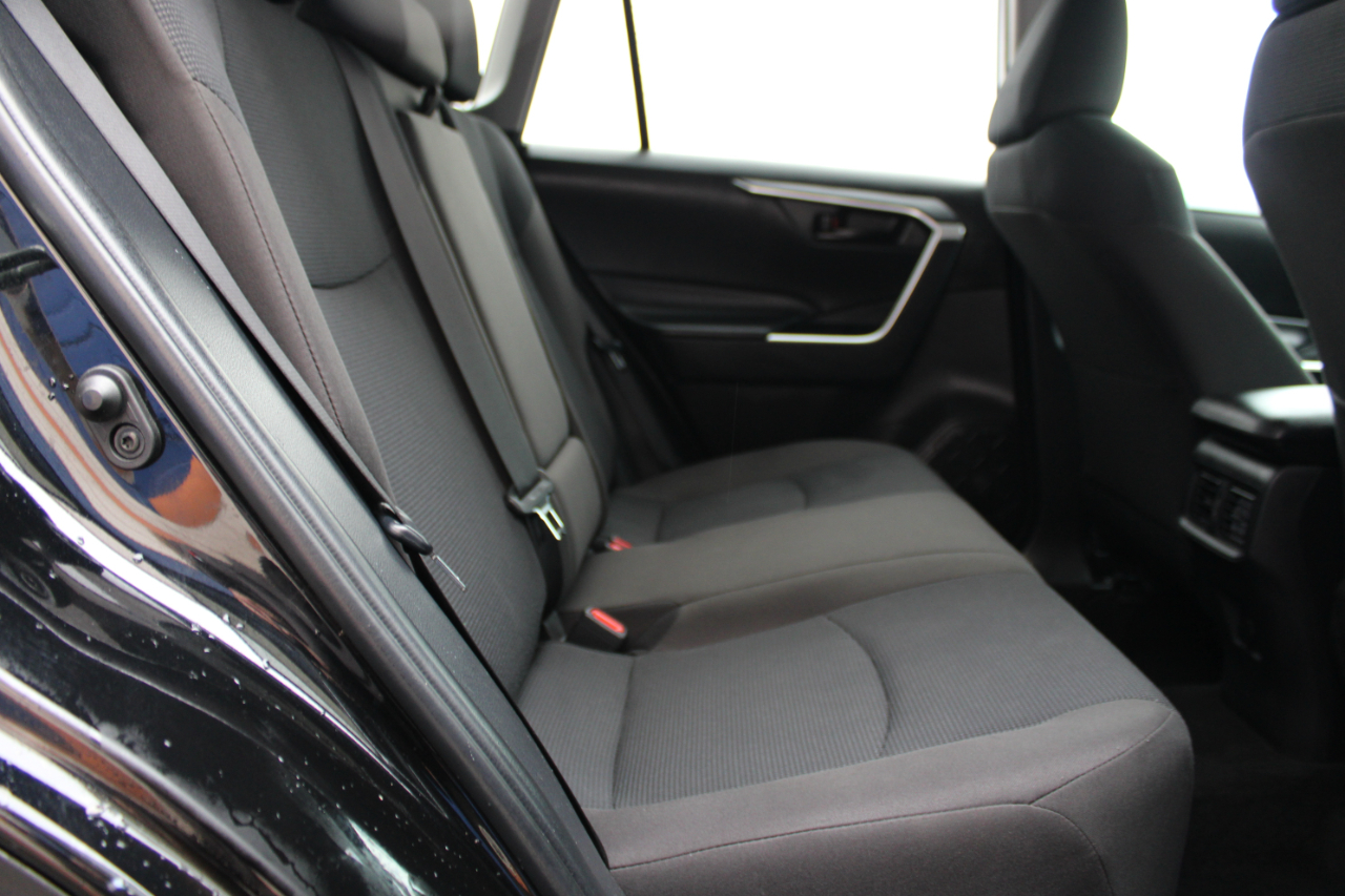 Toyota RAV4 LE AWD 2024