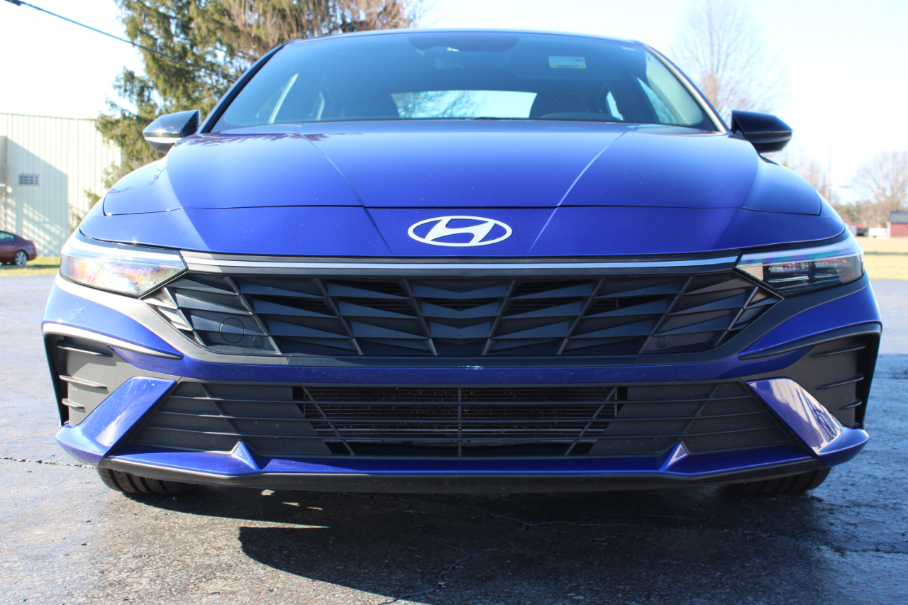 Hyundai Elantra SEL Sport 2025