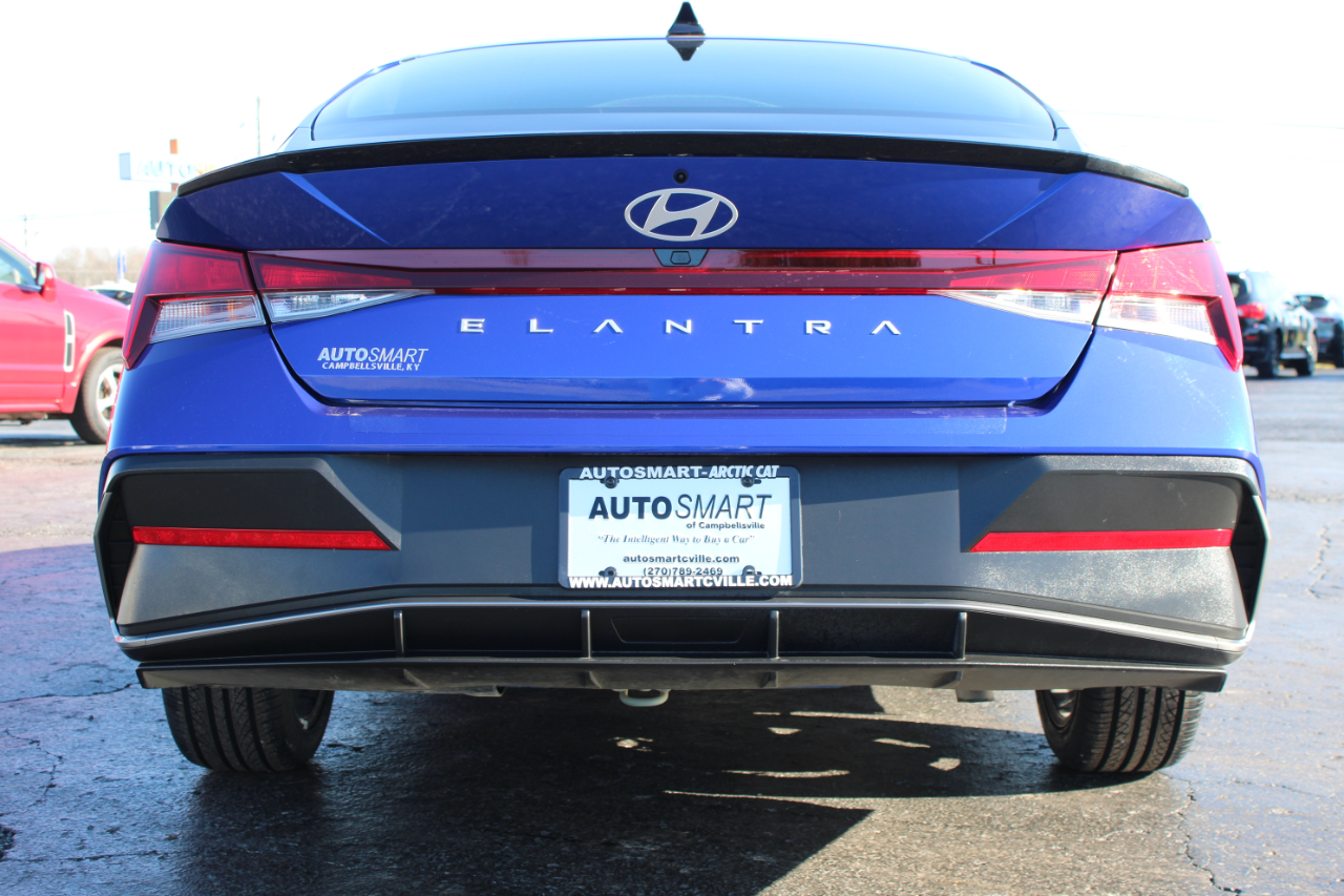 Hyundai Elantra SEL Sport 2025