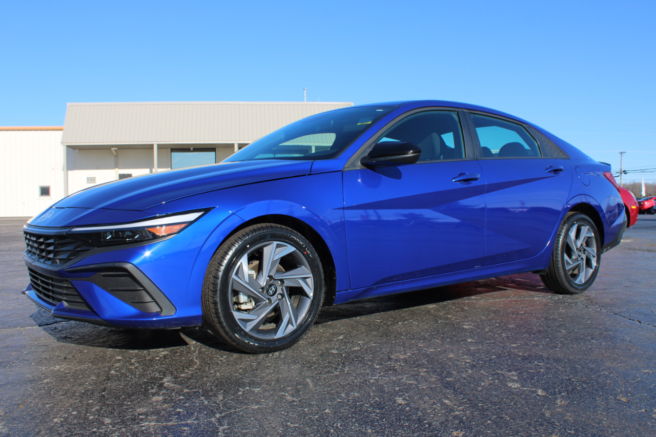 Hyundai Elantra SEL Sport 2025