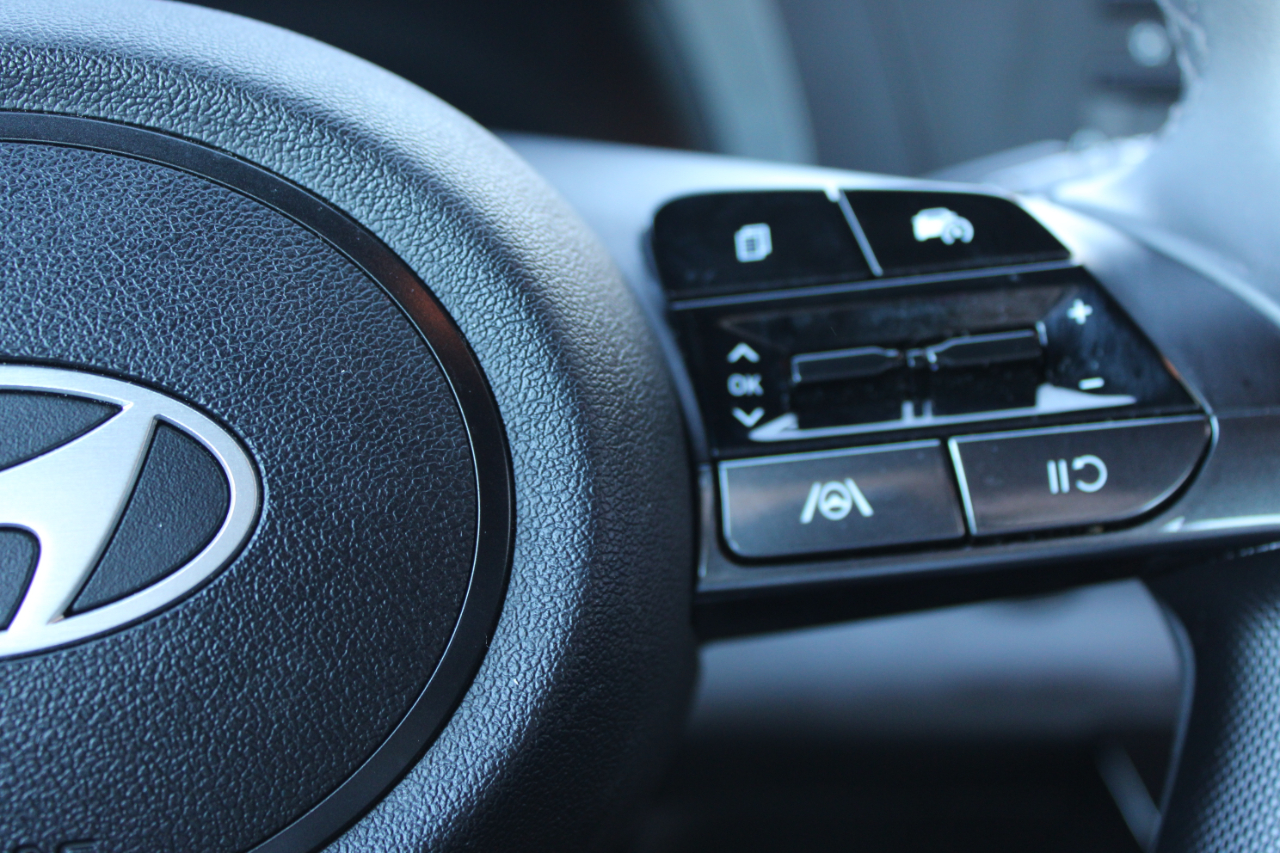 Hyundai Elantra SEL Sport 2025