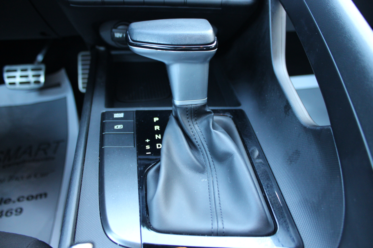 Hyundai Elantra SEL Sport 2025