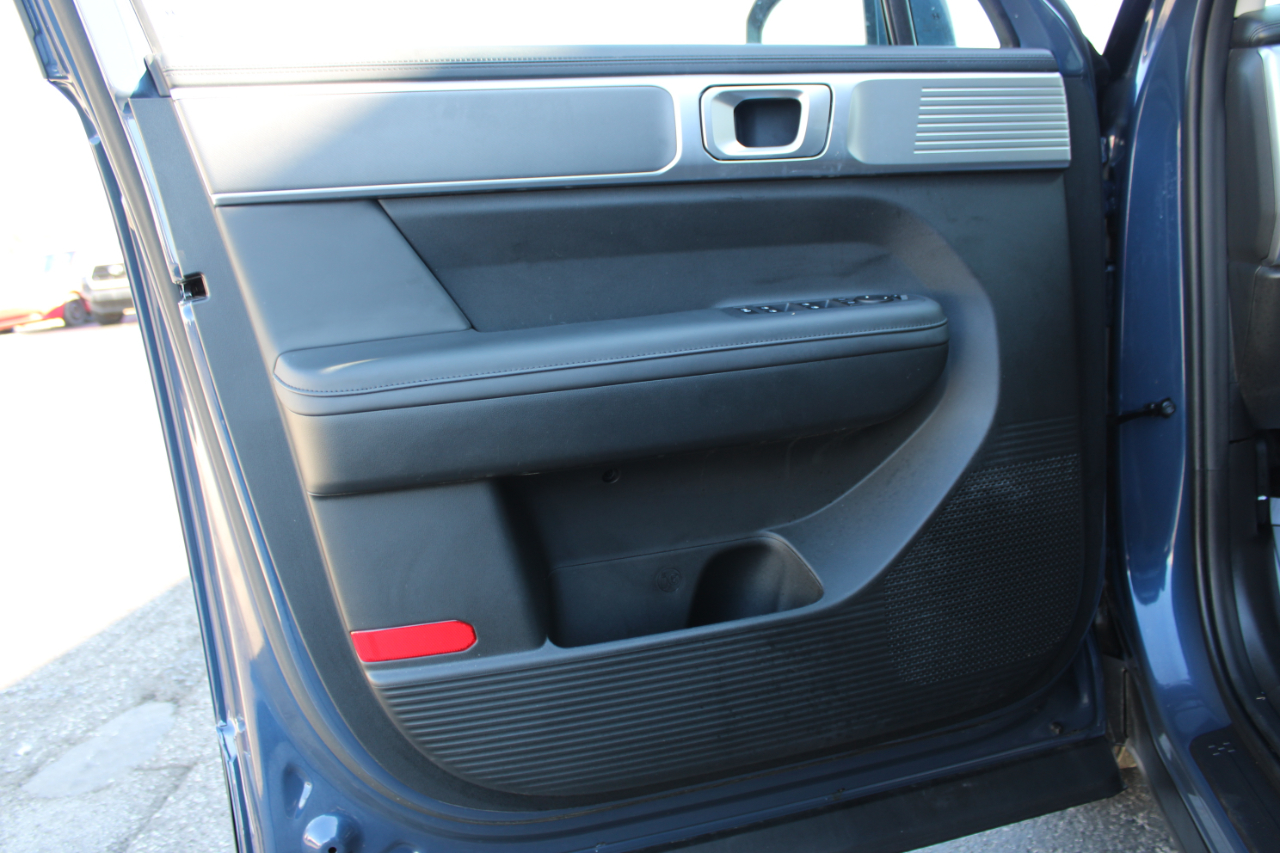 Hyundai Santa Fe SEL 2025