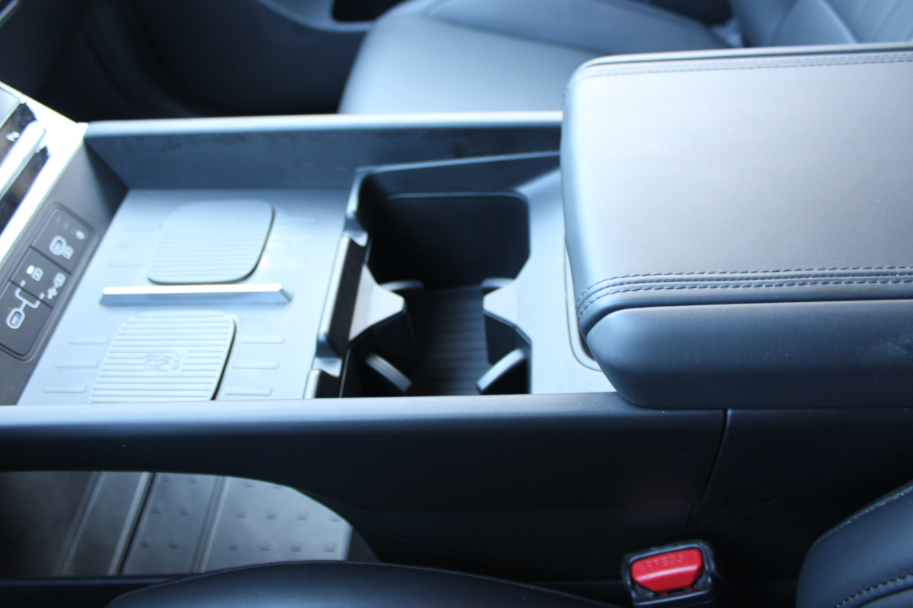 Hyundai Santa Fe SEL 2025