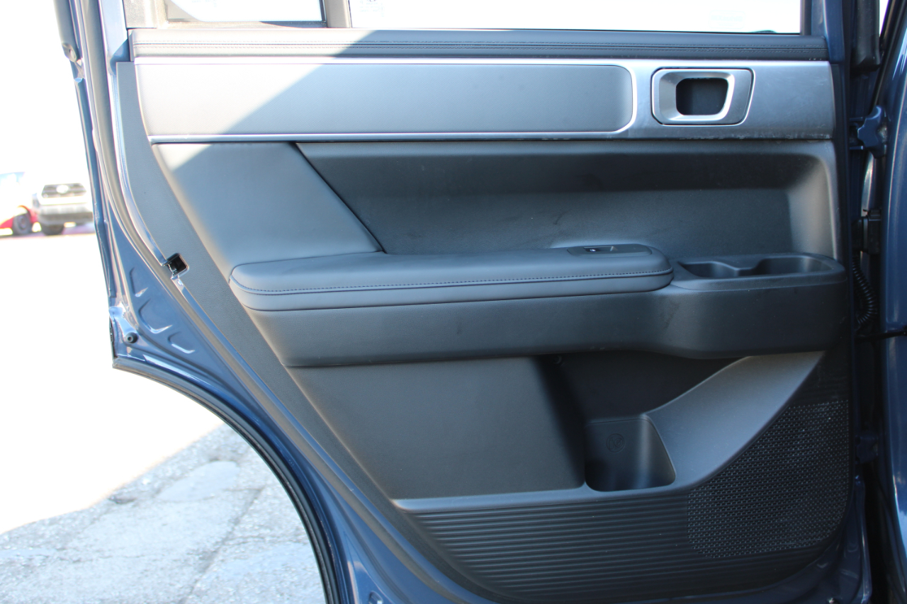 Hyundai Santa Fe SEL 2025