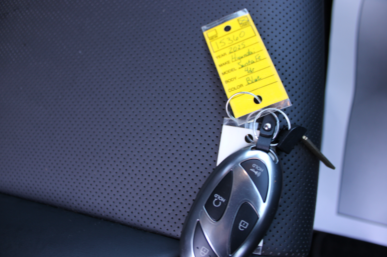 Hyundai Santa Fe SEL 2025