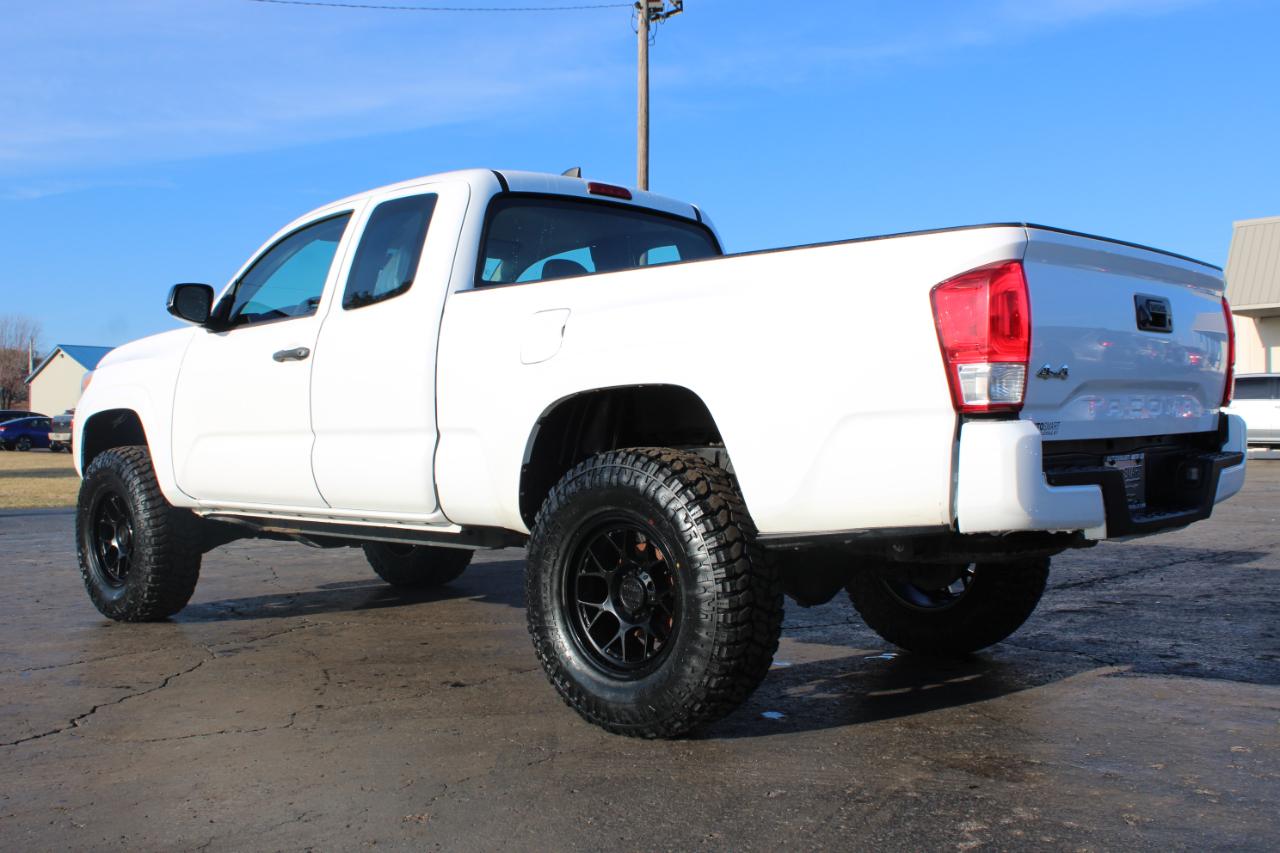 Toyota Tacoma SR5 Access Cab I4 6AT 4WD 2016