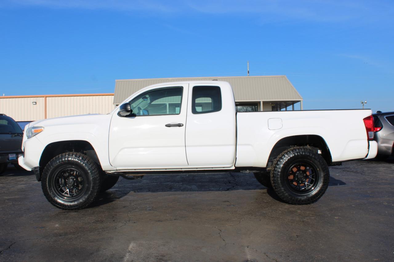 Toyota Tacoma SR5 Access Cab I4 6AT 4WD 2016