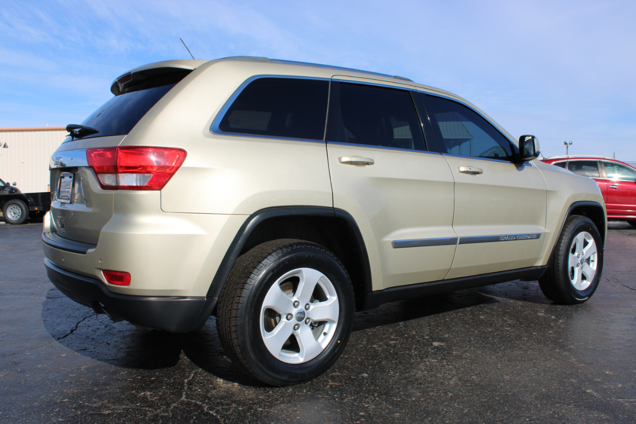 Jeep Grand Cherokee Laredo 2011