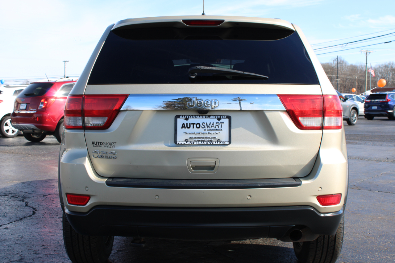 Jeep Grand Cherokee Laredo 2011