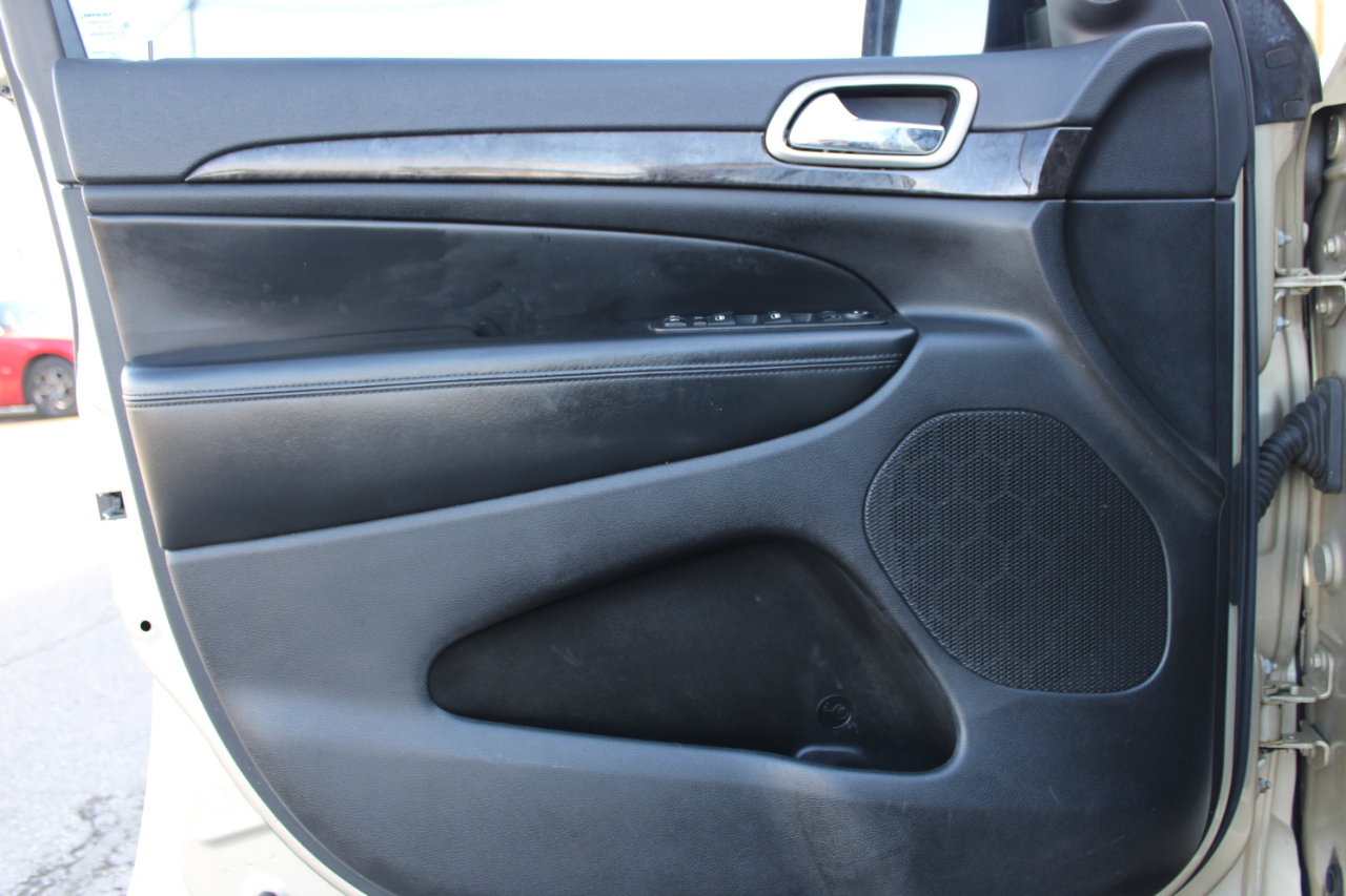 Jeep Grand Cherokee Laredo 2011