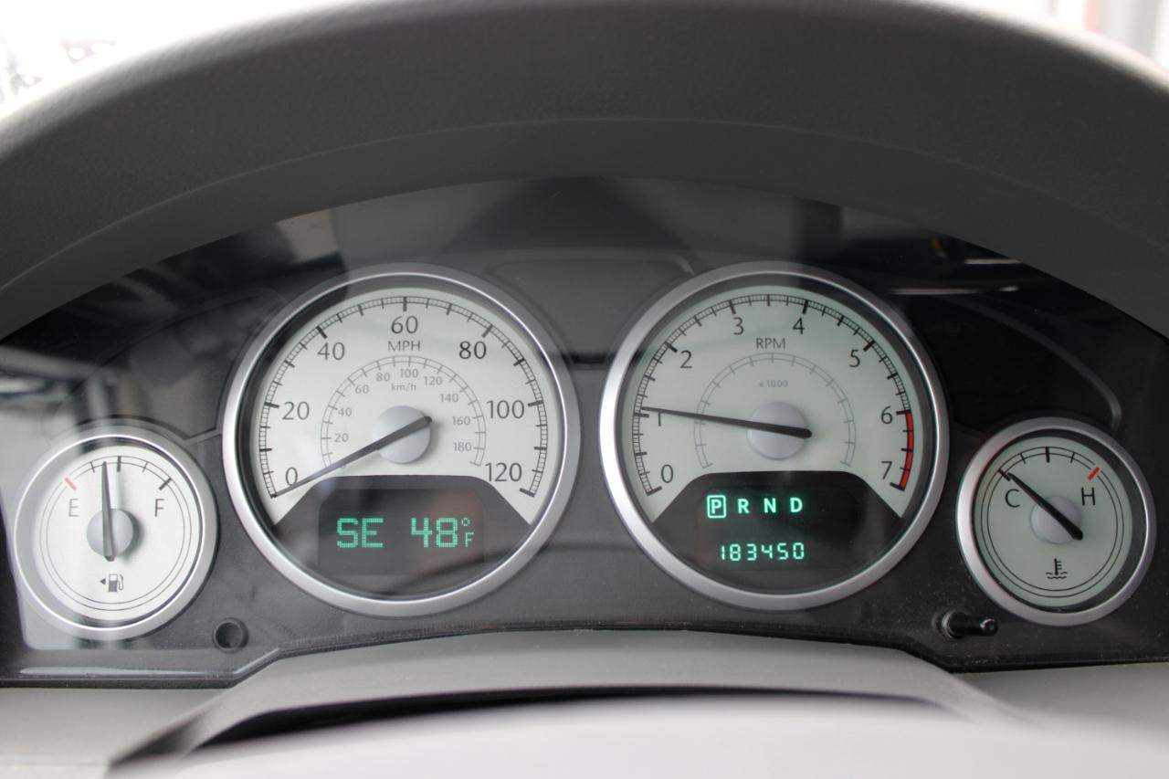 Chrysler Town & Country Touring 2010