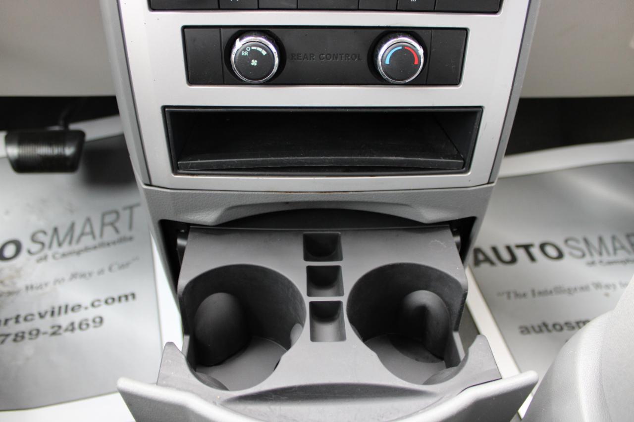 Chrysler Town & Country Touring 2010