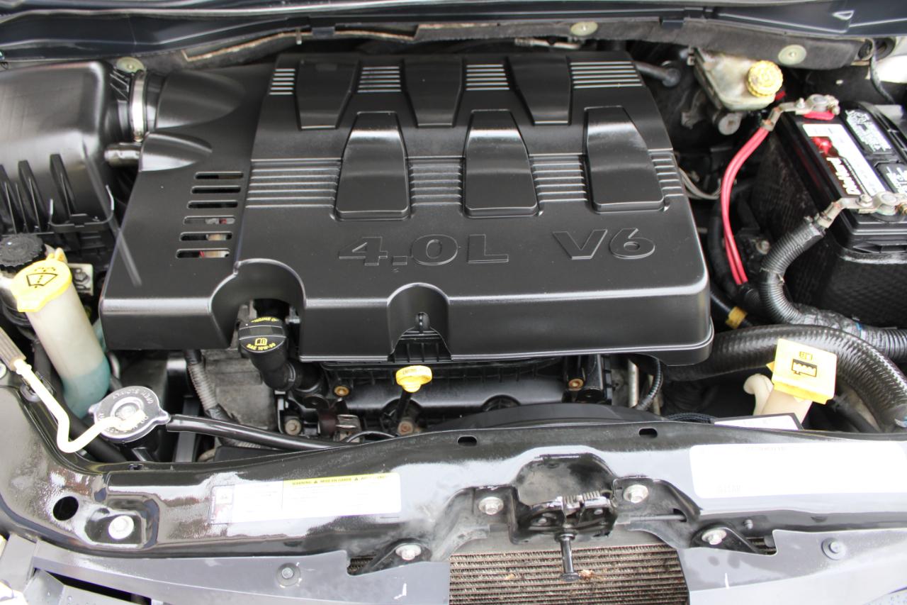 Chrysler Town & Country Touring 2010