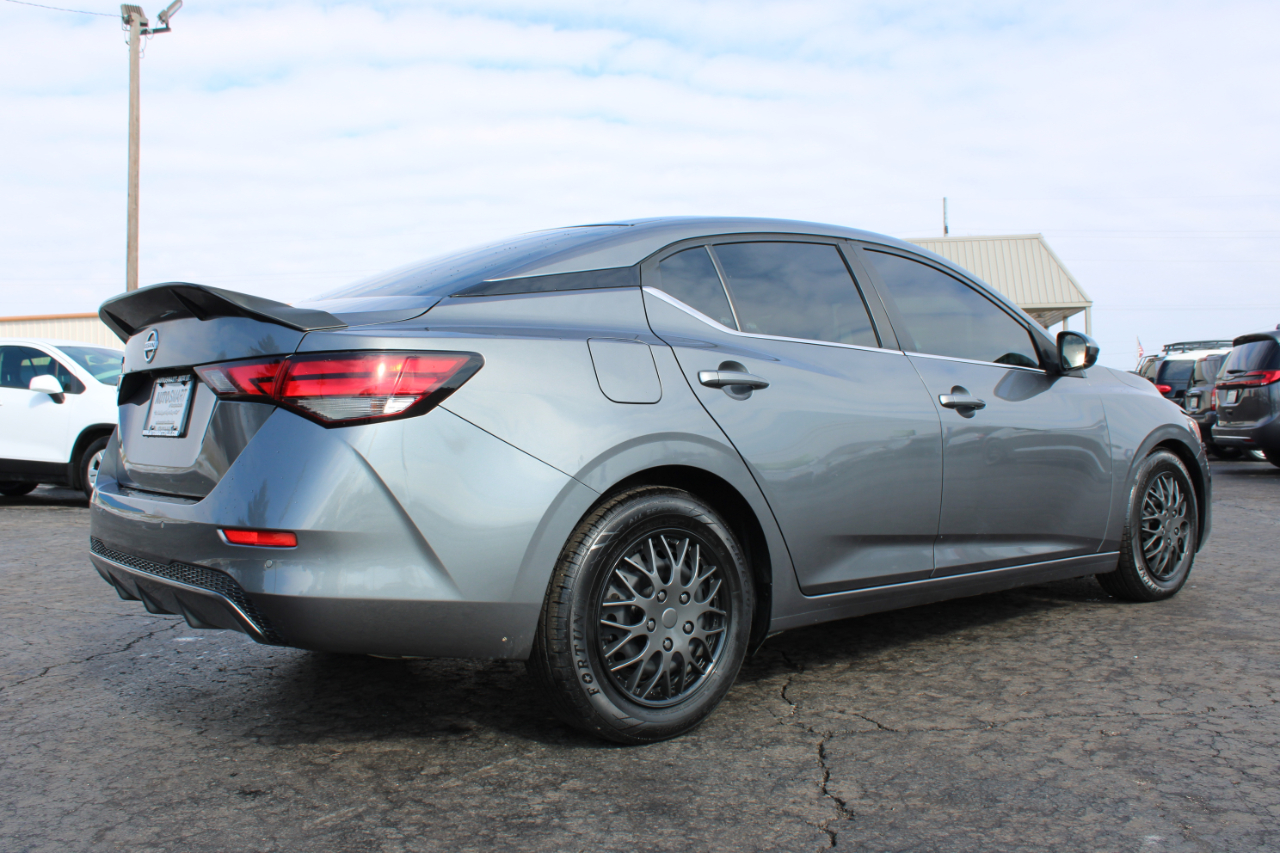 Nissan Sentra S 2020