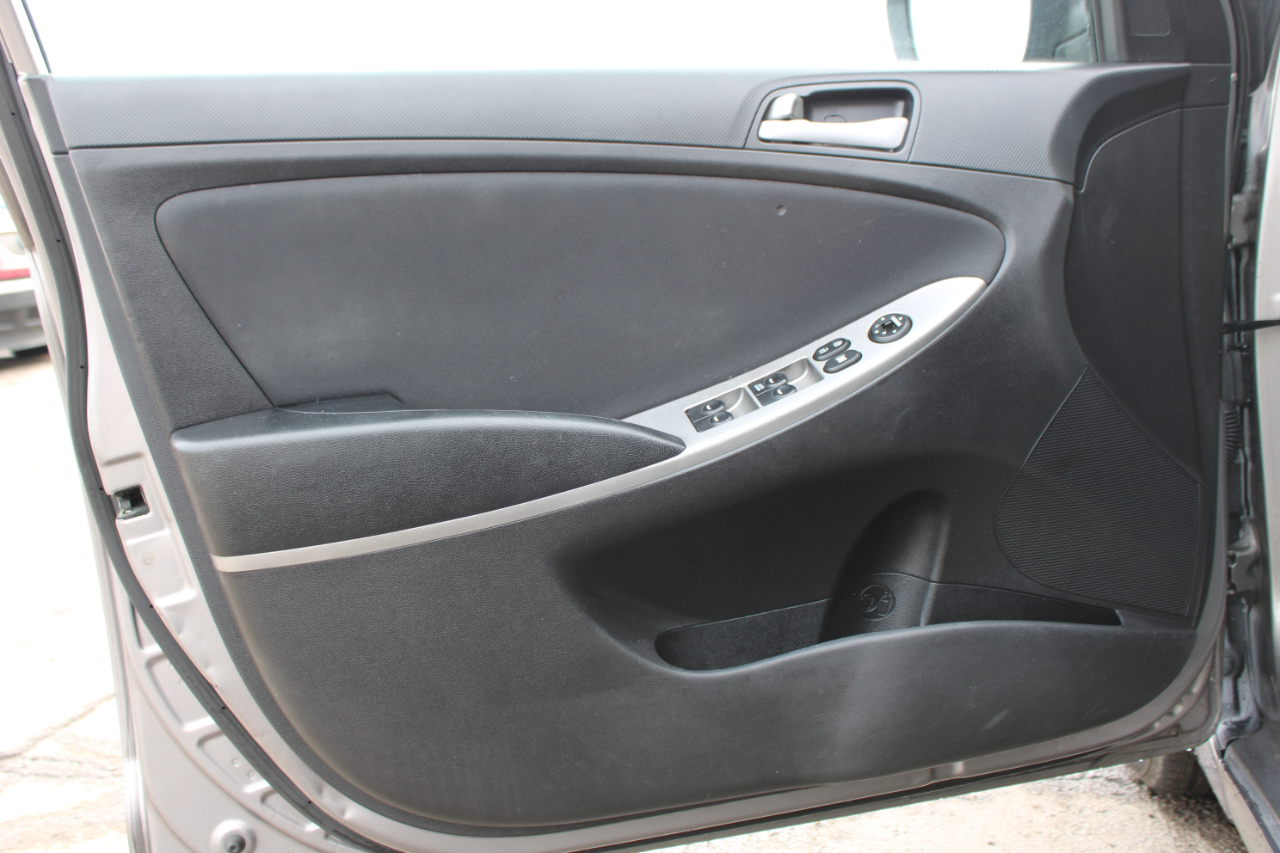 Hyundai Accent SE 2017