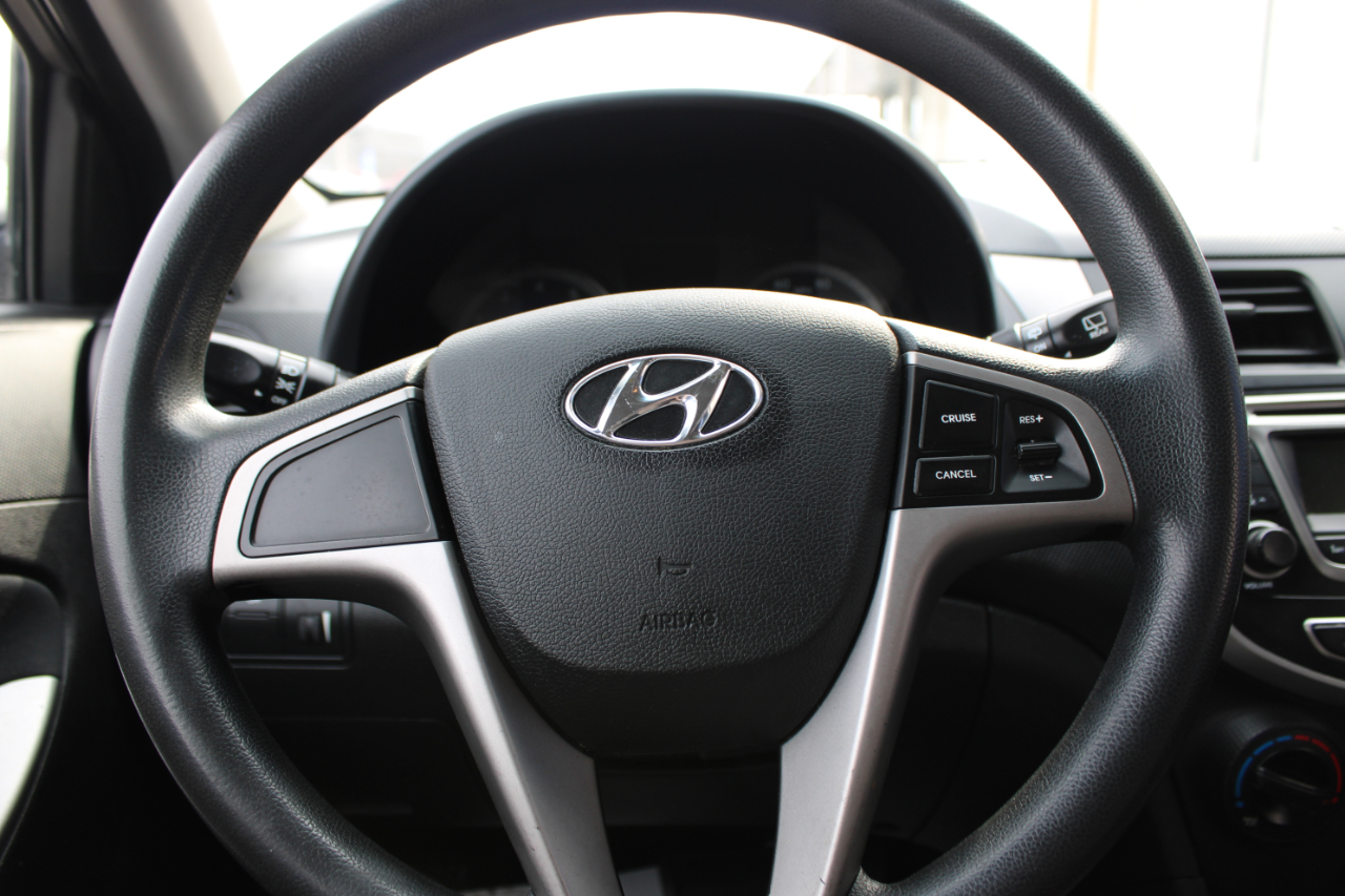 Hyundai Accent SE 2017