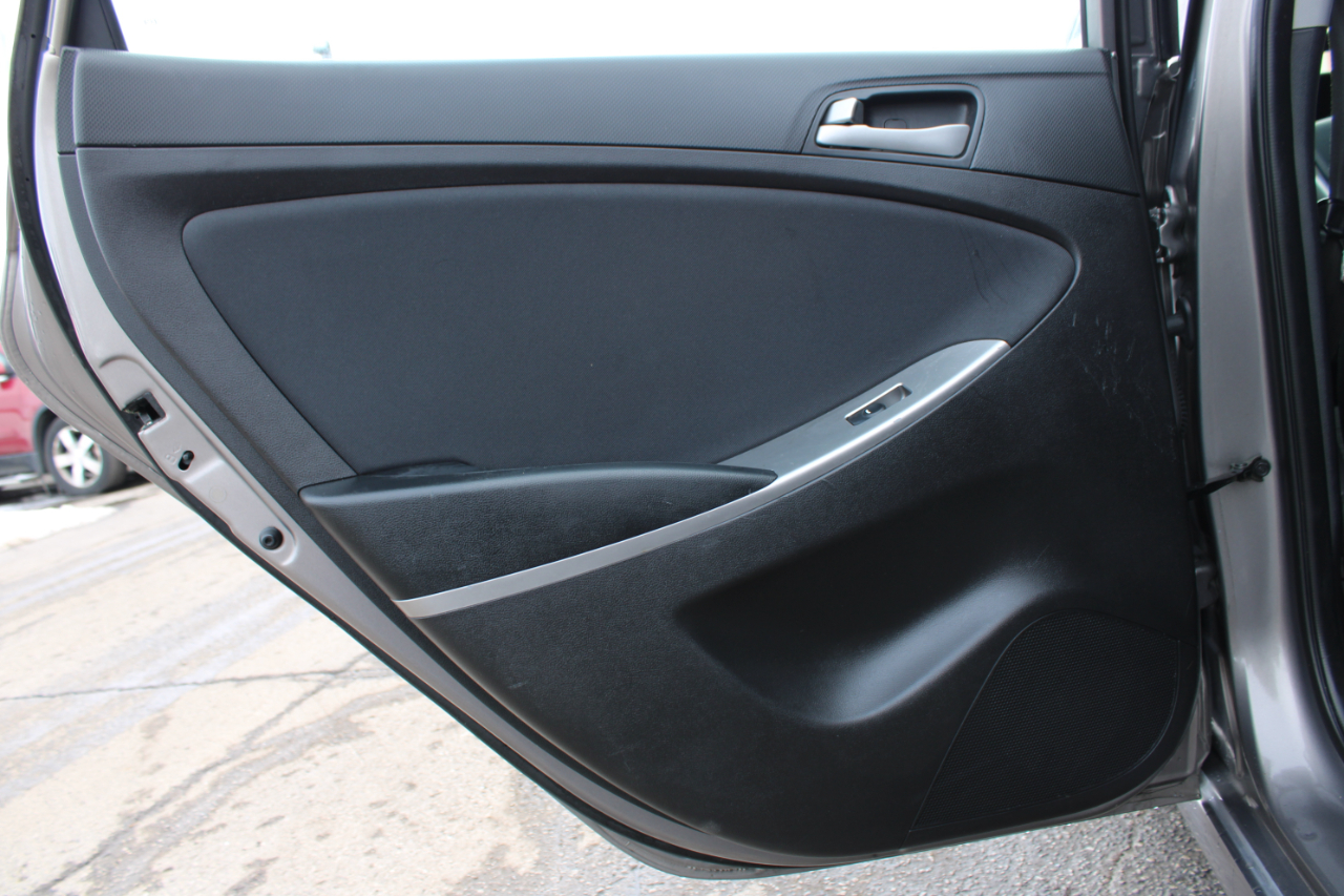 Hyundai Accent SE 2017