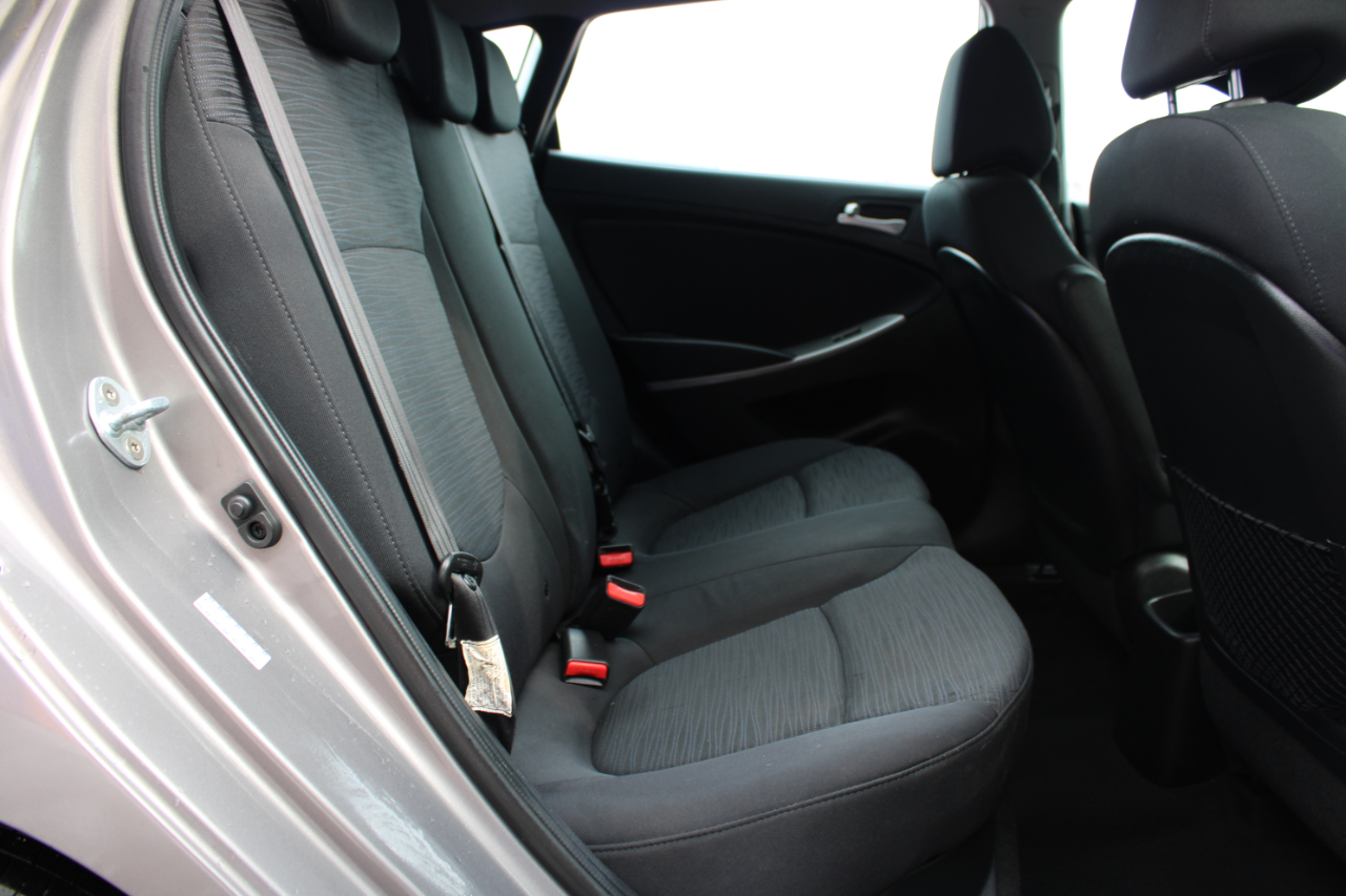 Hyundai Accent SE 2017