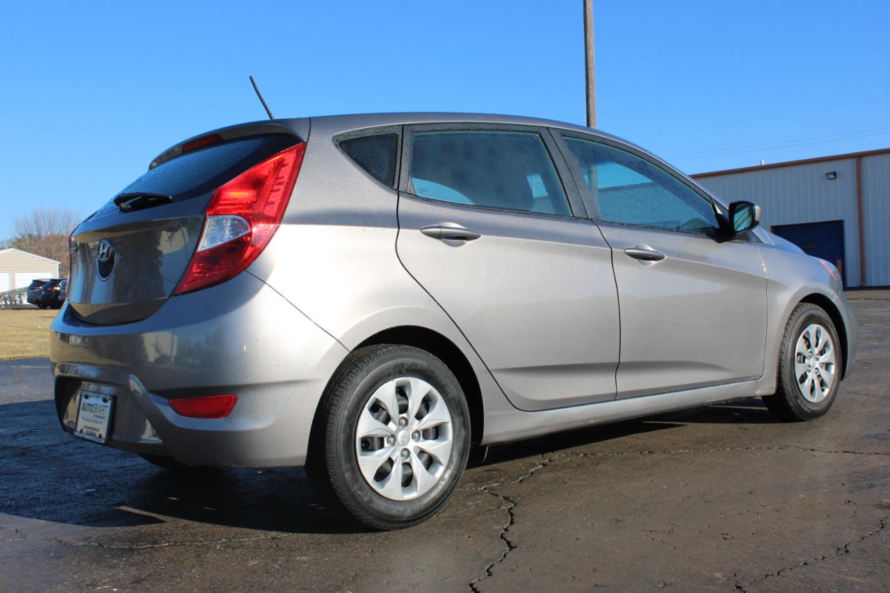 Hyundai Accent SE 2017