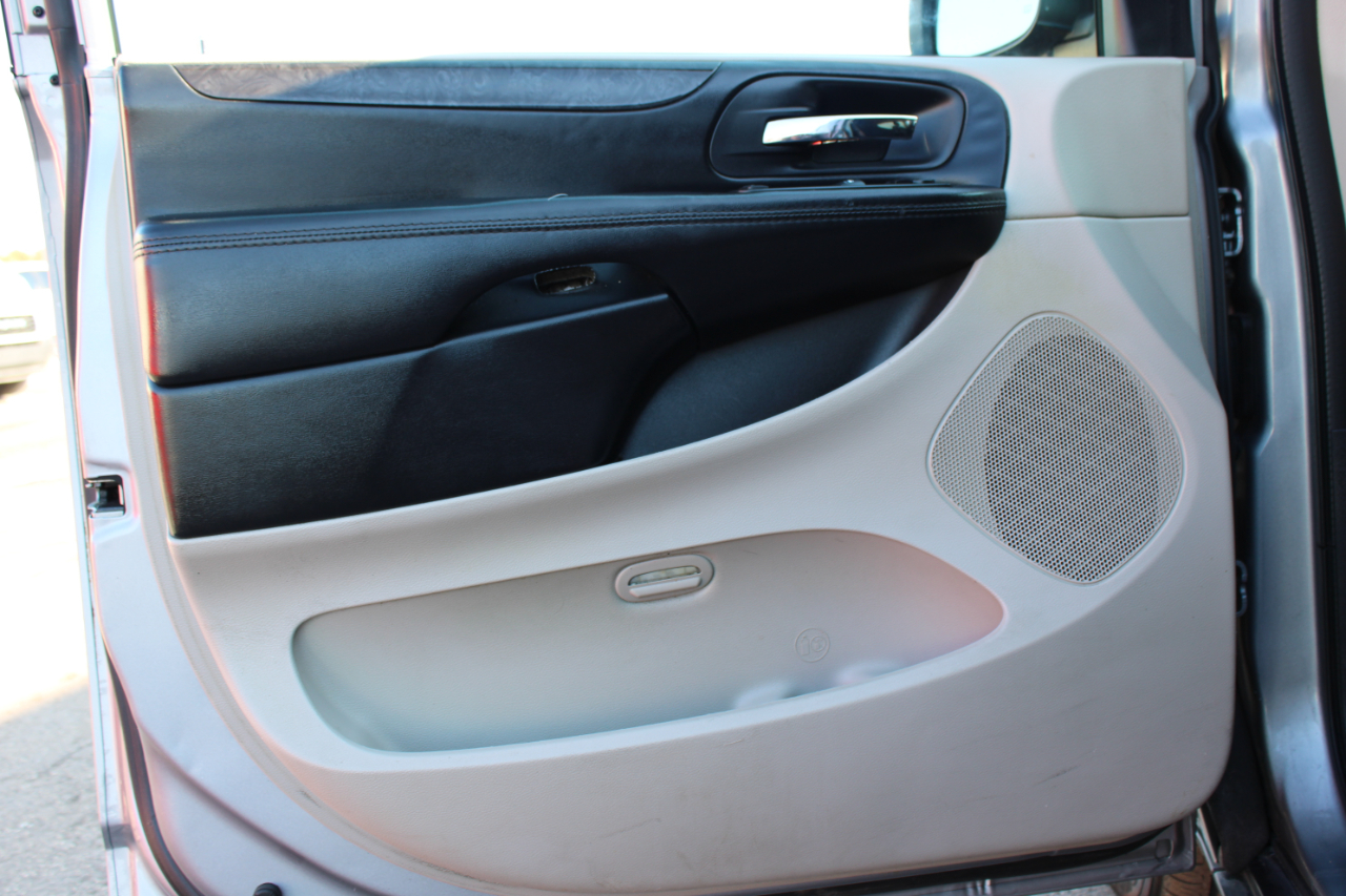 Dodge Grand Caravan SE 2015