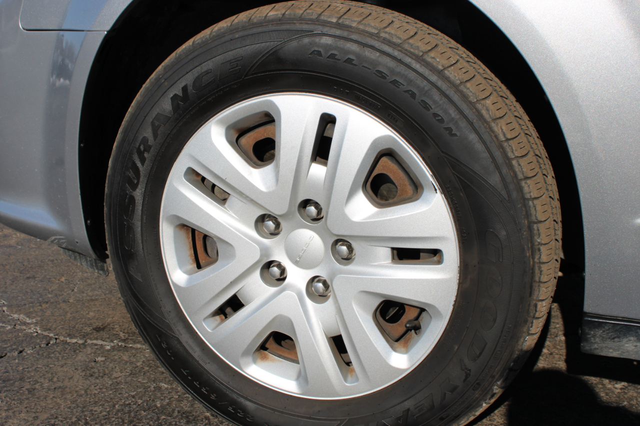 Dodge Grand Caravan SE 2015