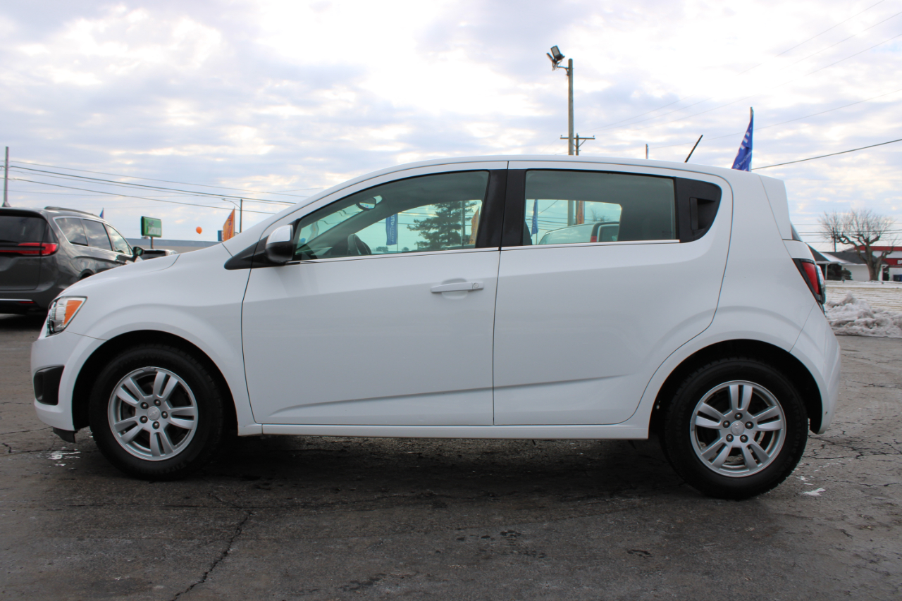 Chevrolet Sonic LT 2015