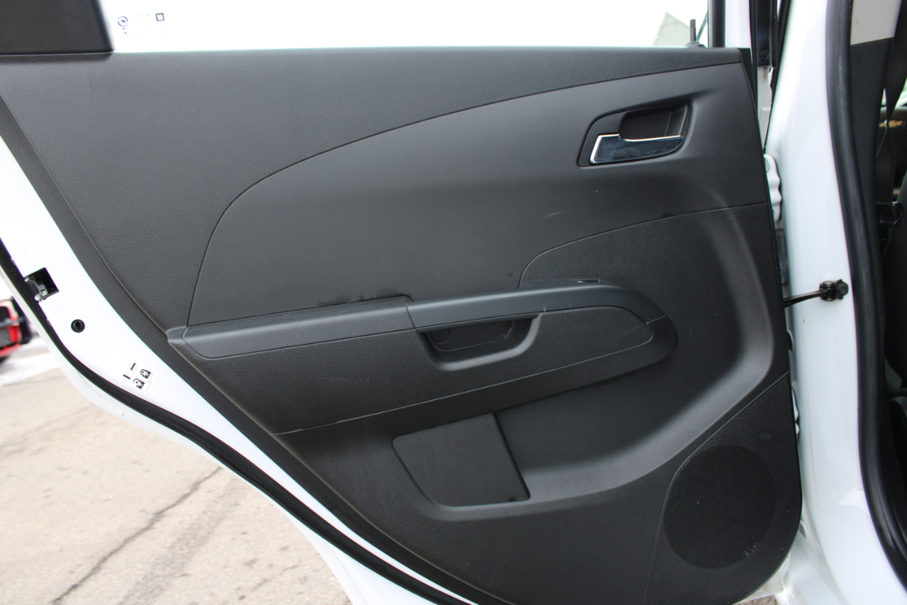 Chevrolet Sonic LT 2015