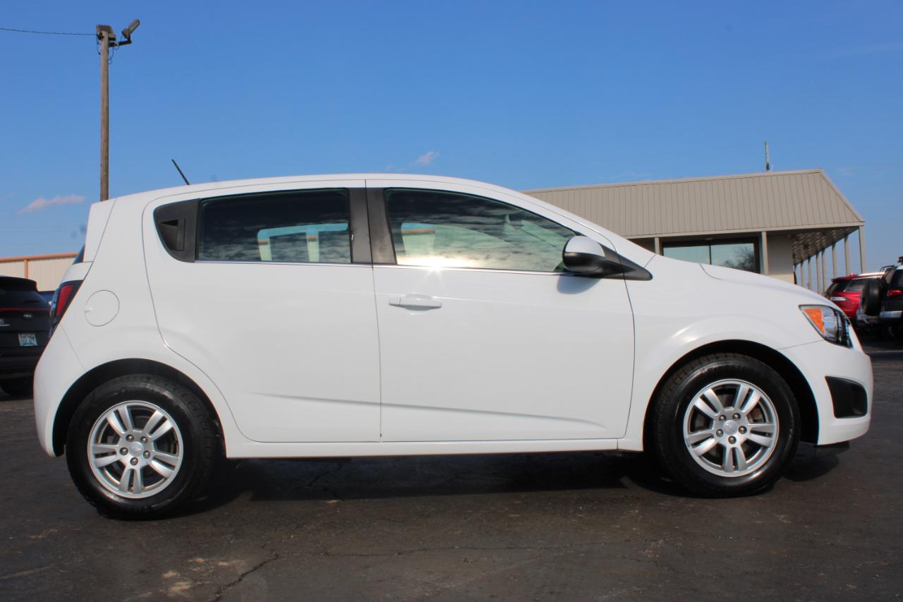 Chevrolet Sonic LT 2015