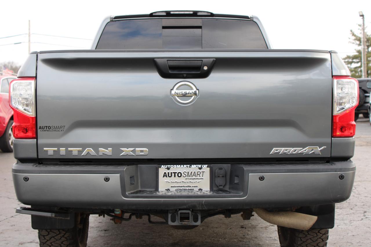 Nissan Titan XD PRO-4X 4WD Diesel 2017