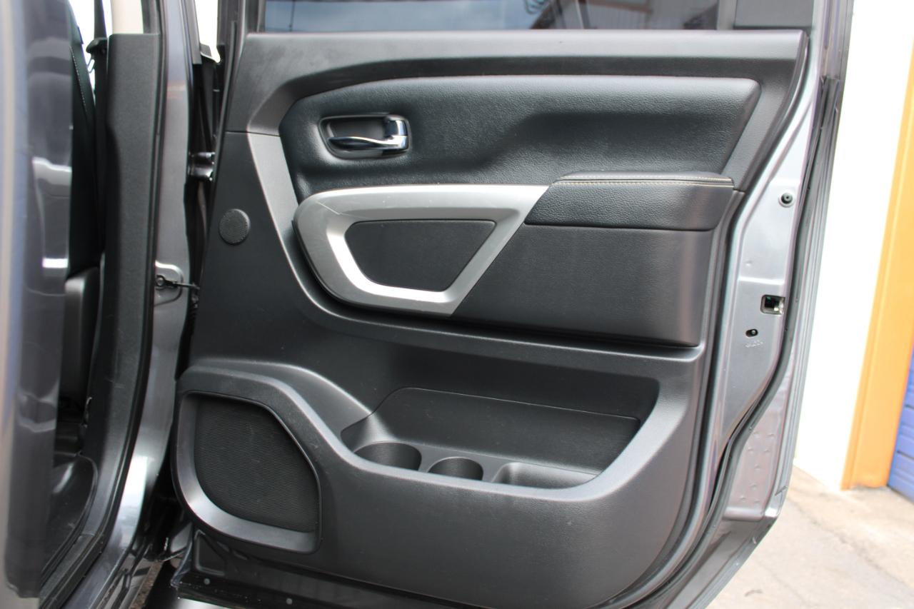 Nissan Titan XD PRO-4X 4WD Diesel 2017