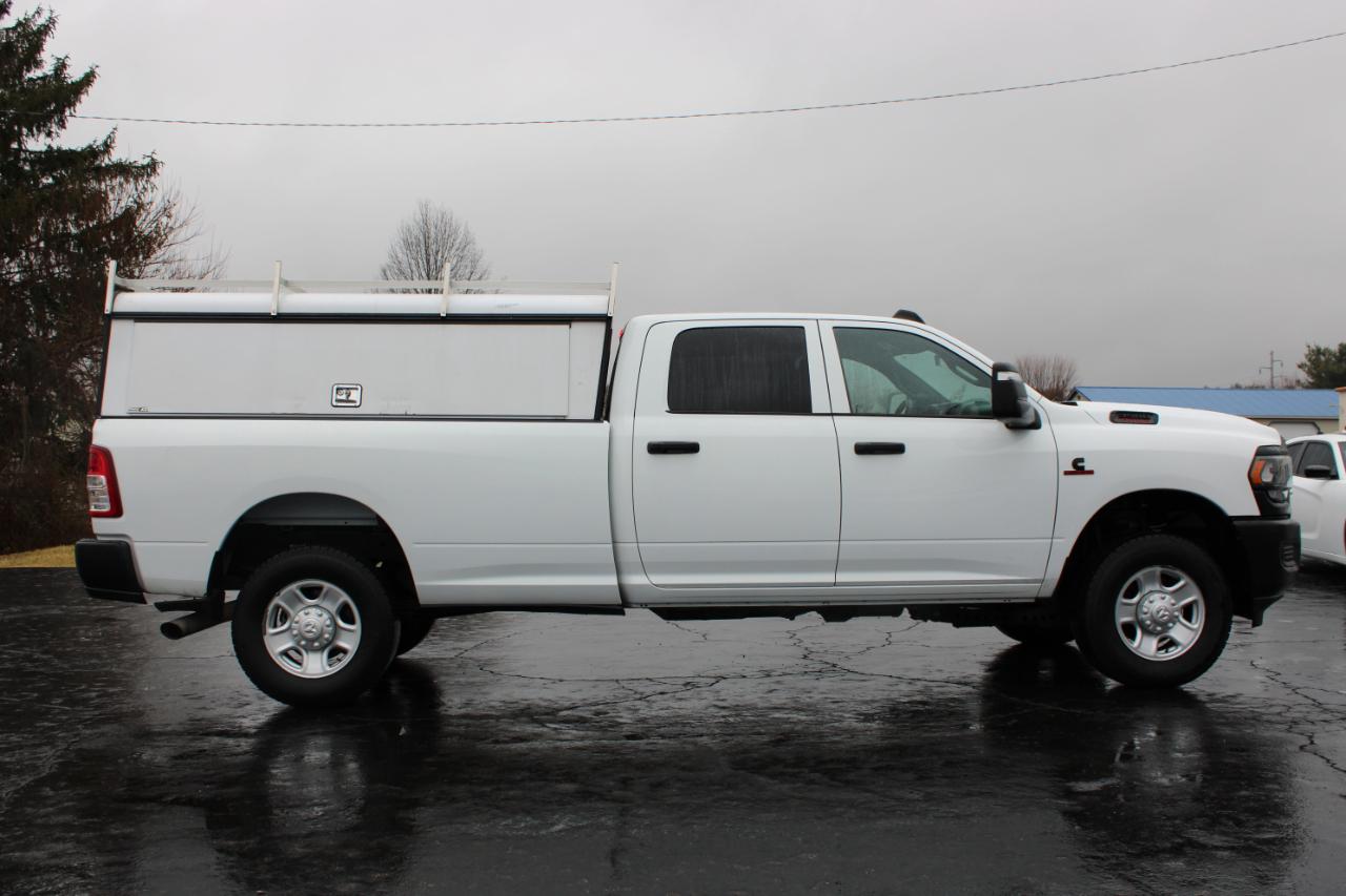 RAM 3500 Tradesman Crew Cab 2023
