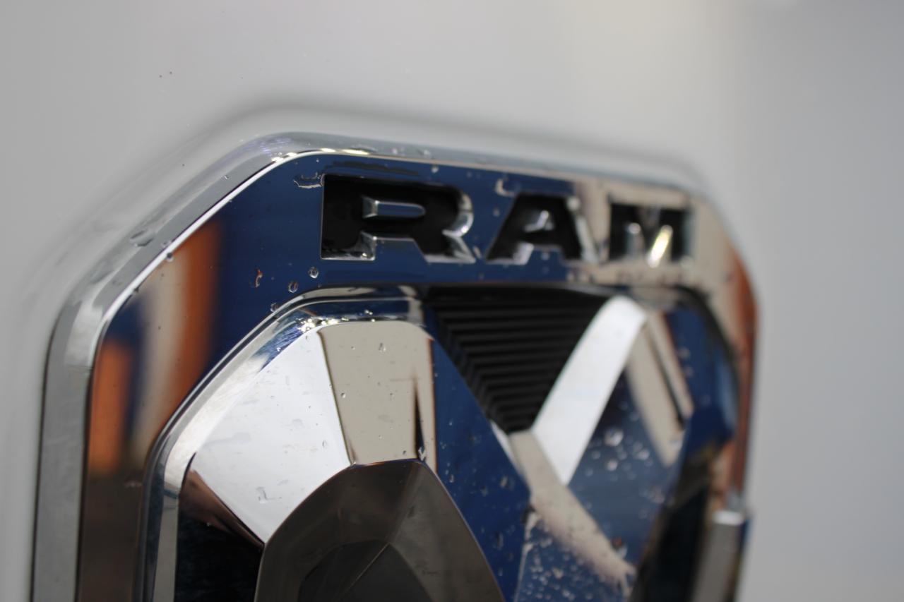 RAM 3500 Tradesman Crew Cab 2023