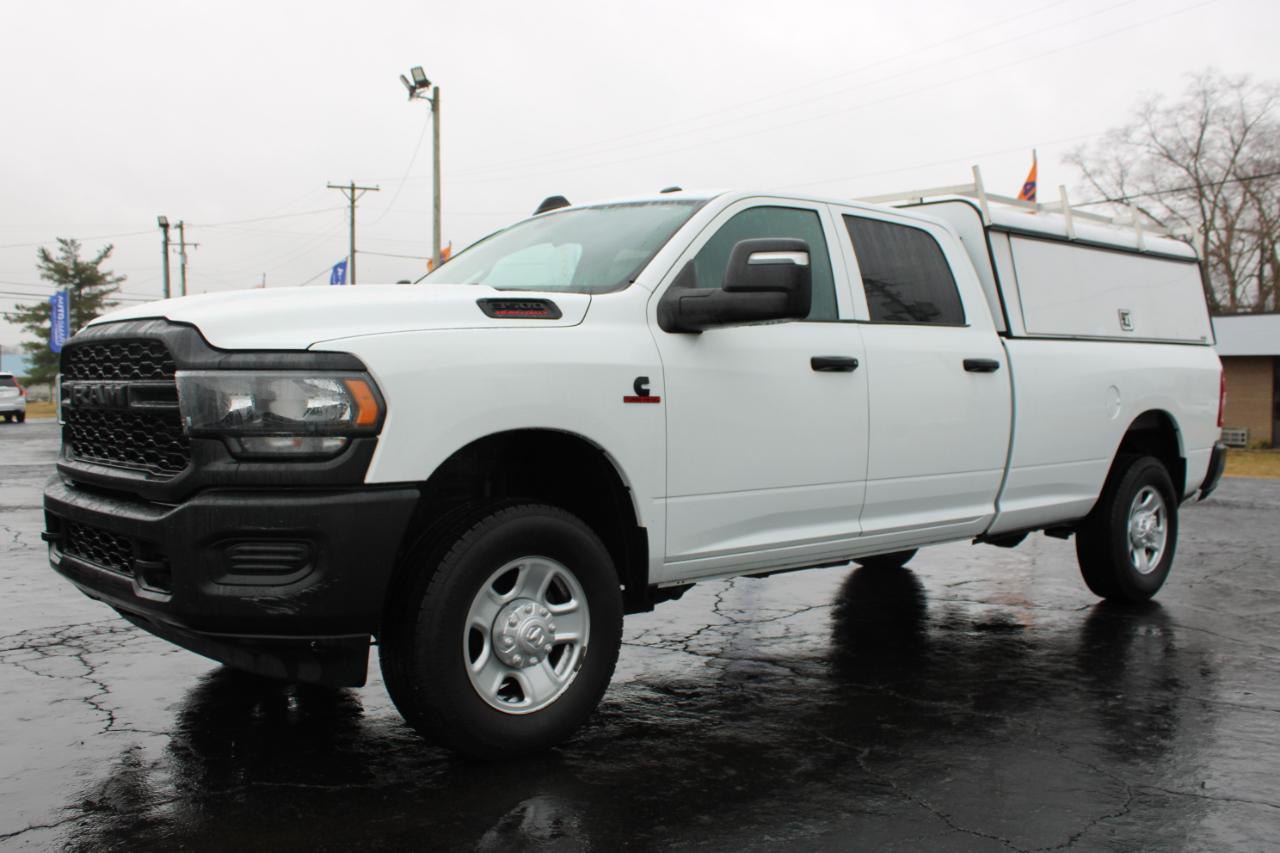 RAM 3500 Tradesman Crew Cab 2023