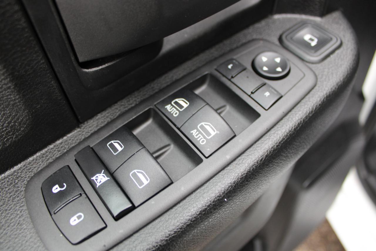 RAM 3500 Tradesman Crew Cab 2023