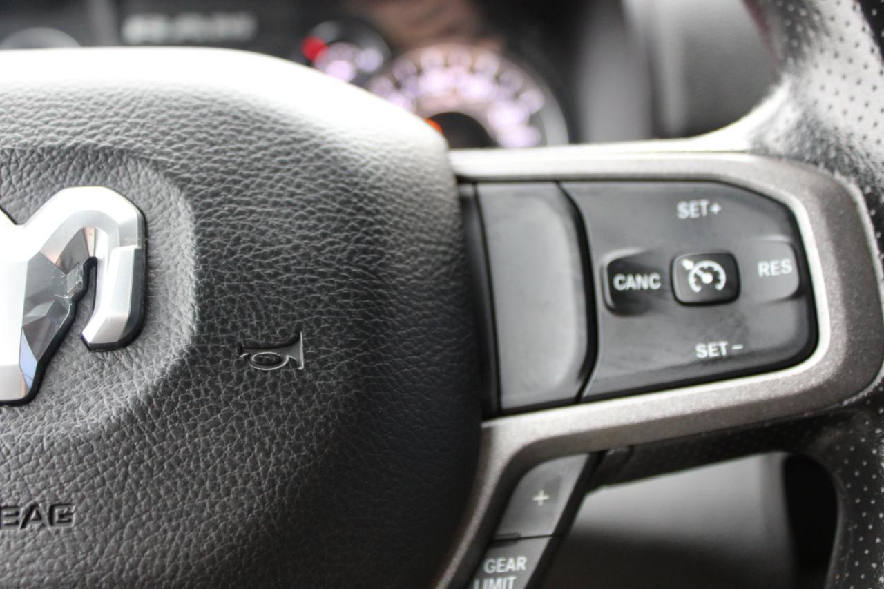 RAM 3500 Tradesman Crew Cab 2023